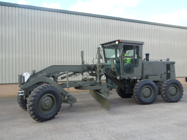 military vehicles for sale - Caterpillar 130G Grader
