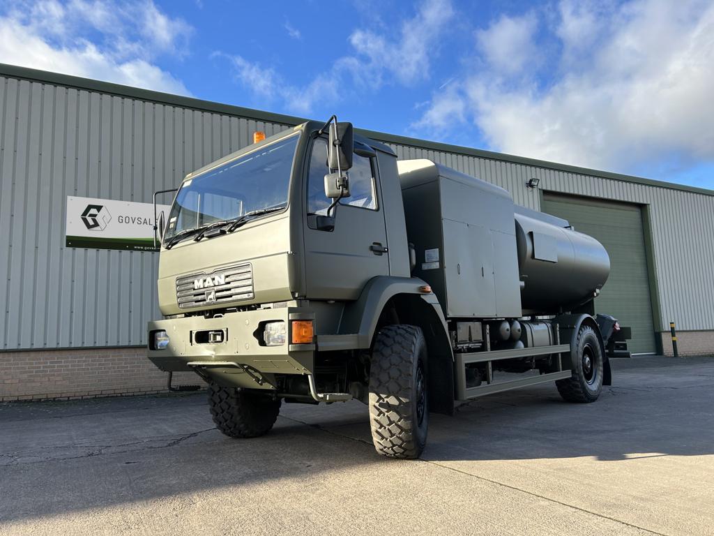 military vehicles for sale - MAN 4x4 Aviation Fuel Delivery Tanker Truck