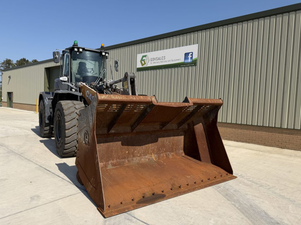 military vehicles for sale - Case 921 GXR Wheeled Loader