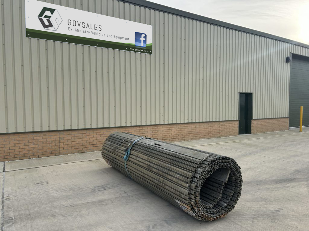 military vehicles for sale - Faun aluminium trackway matting